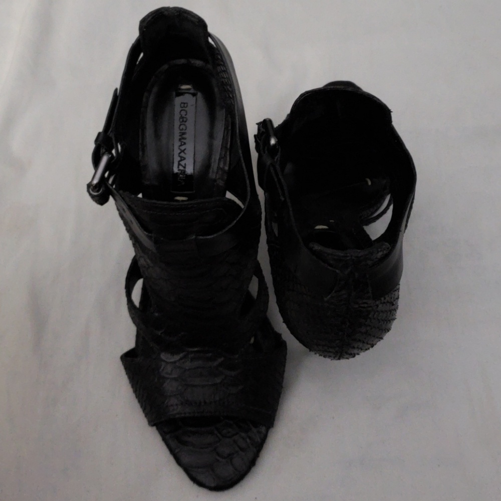 BCBG HEELS